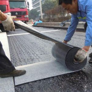 防裂貼施工現(xiàn)場